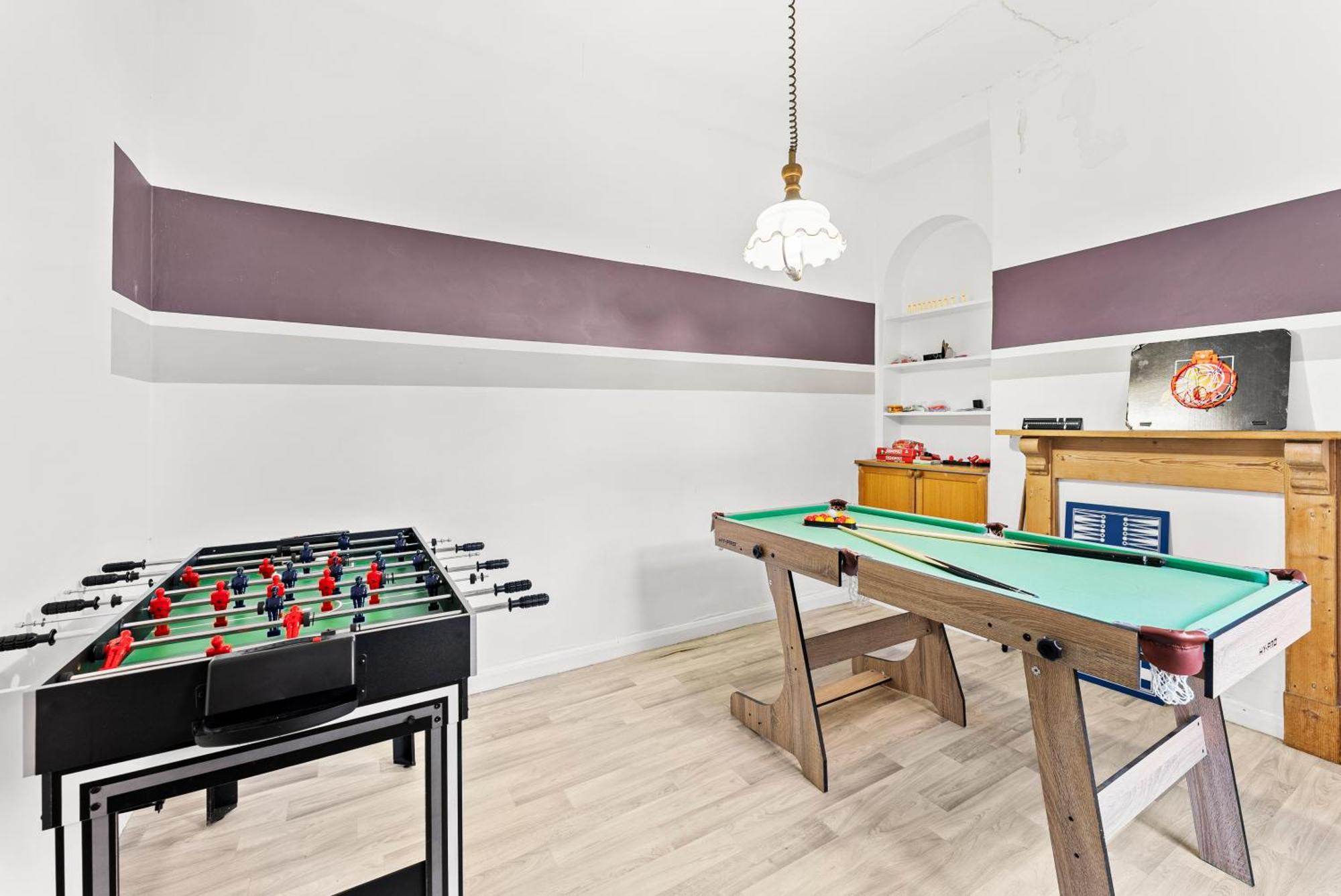 Stylish 5 Bed In Central Loughborough - Games Room Exterior foto